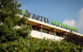 Campanile Hotel & Restaurant חורקם Exterior photo