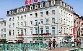 מלון Ibis Charleroi Centre Gare Exterior photo