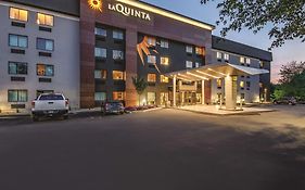 מלון וינזדור לוקס La Quinta By Wyndham Hartford Bradley Airport Exterior photo