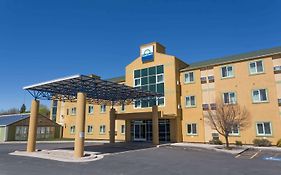 Days Inn By Wyndham ורנל Exterior photo