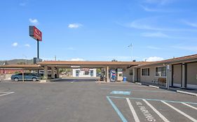 Econo Lodge אירקה Exterior photo