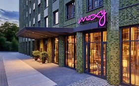מלון Moxy Cologne Muelheim Exterior photo