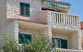 בול Guest House Marija Exterior photo