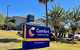 Comfort Inn & Suites קרסטוויו Exterior photo