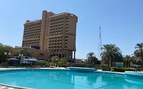 בגדד Almansour Hotel Exterior photo