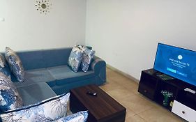 Crown Apartments -1Bedroom - Comfortable & Spacious , With An Awesome Base To Explore קיגאלי Exterior photo