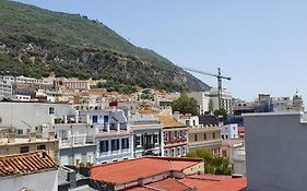 דירות Gibraltar Town Centre Flat With Roof Terrace Exterior photo