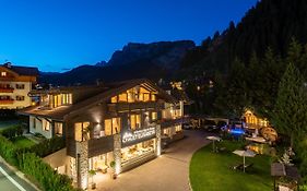 מלון סלבה די ואל גרדנה Chalet Elisabeth Dolomites Alpin & Charme Exterior photo