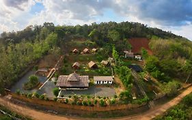 לואנג פרבאנג Naga Lodge Exterior photo