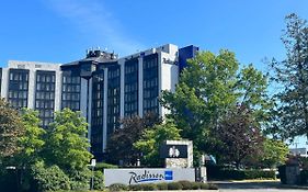 ריצ'מונד Radisson Blu Vancouver Airport Hotel & Marina Exterior photo