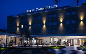 סאסארי Hotel Carlo Felice Exterior photo