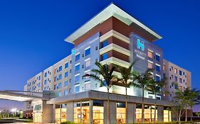 מלון דניה ביץ' Hyatt House Fort Lauderdale Airport/Cruise Port Exterior photo