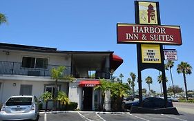 Harbor Inn & Suites אושנסייד Exterior photo