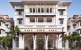 פנום פן Raffles Hotel Le Royal Exterior photo