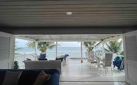 הוילה ברידג'טאון Charleston Beach House Barbados Exterior photo