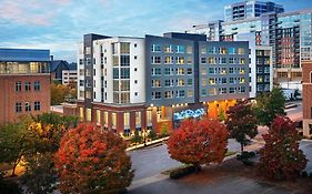 Hyatt Place Greenville Downtown Exterior photo