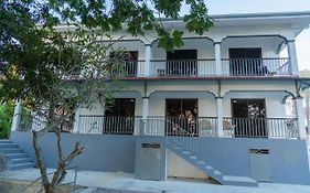 מלון בו ואלון E&E Self Catering Exterior photo