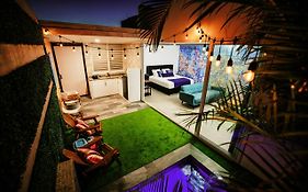 פאלם ביץ' Privada Stays - Lofts With Private Pool And Oasis, Near Eagle Beach Exterior photo