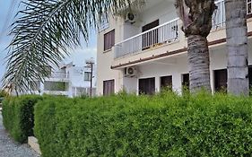 לרנקה Sea Apartments Exterior photo