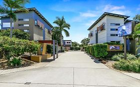 הוילה Urangan Quarterdecks Retreat Exterior photo