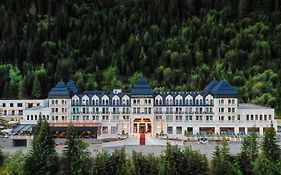 Boge Grand Hotel Belushi Exterior photo