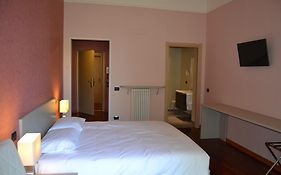 מלון גורגונזולה Italia 30 Room photo