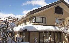 מלון Hakuba Onsen Ryokan Shirouma-So Exterior photo