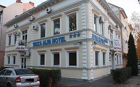 סגד Tisza Alfa Hotel Exterior photo
