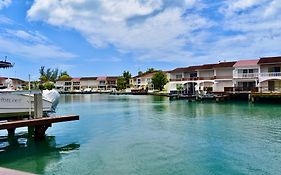 Jolly Harbour South Finger Villa Exterior photo