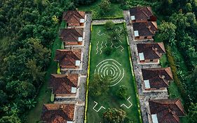 גיסני Nyungwe Top View Hill Hotel Exterior photo