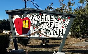 ג'וליאן Apple Tree Inn Exterior photo