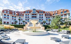 Le Grand Hotel Le Touquet-Paris-Plage Exterior photo