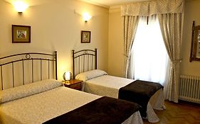 מלון Ávila Hostal Alcantara Room photo