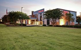 Hampton Inn אוברן Exterior photo