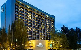 מלון Doubletree By Hilton פורטלנד Exterior photo