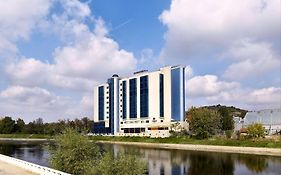 מלון Doubletree By Hilton אורדאה Exterior photo