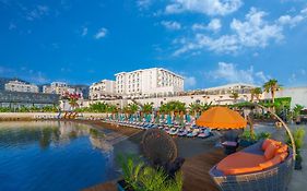 קיירניה Les Ambassadeurs Hotel Casino&Marina Exterior photo