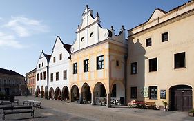 סלבוניצה Hotel Pivonka Exterior photo