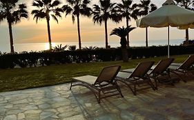 Paphos Platzia Beach Villas Exterior photo
