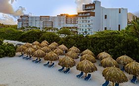 פאלם ביץ' Embassy Suites By Hilton Aruba Beach Resort Exterior photo