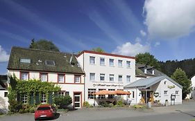 Deudesfeld Hotel Zur Post Exterior photo
