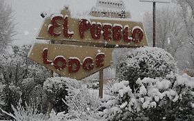 טאוס El Pueblo Lodge Exterior photo