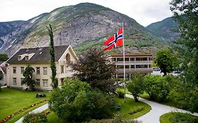 Lærdalsøyri Lindstrom Hotel Exterior photo