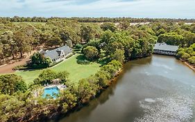 יאלינגופ Cape Lodge Exterior photo