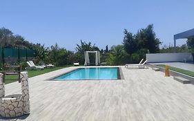 Kiti Village Villa Larnaca, Salt-Water Pool, 5 Bedrooms Exterior photo