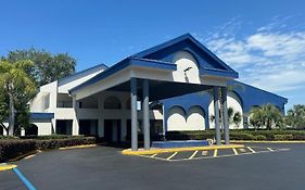 Days Inn By Wyndham קריסטל ריבר Exterior photo