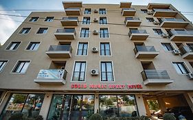 מאמאיה Solid Magic Apart Hotel Exterior photo