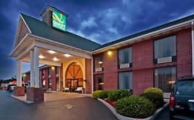 סומרסט Quality Inn & Suites Exterior photo