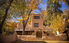 טאוס Sagebrush Inn & Suites Exterior photo