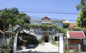 מלון Moon'S House Luangprabang Exterior photo